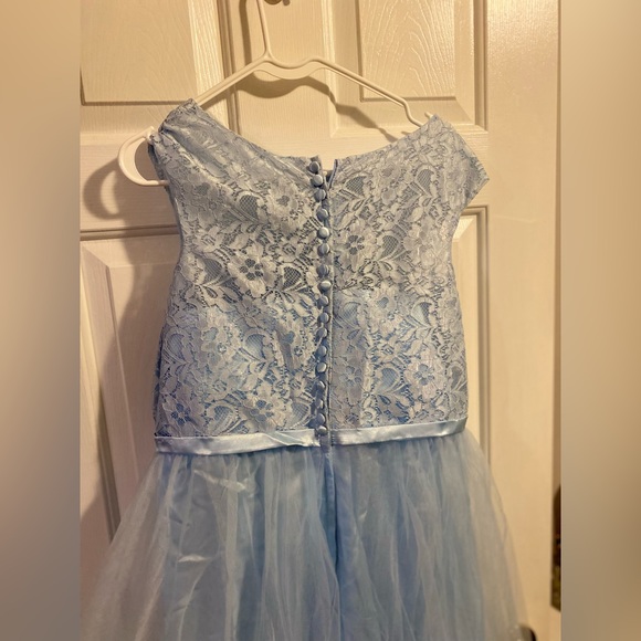 Formal dress - Picture 5 of 6